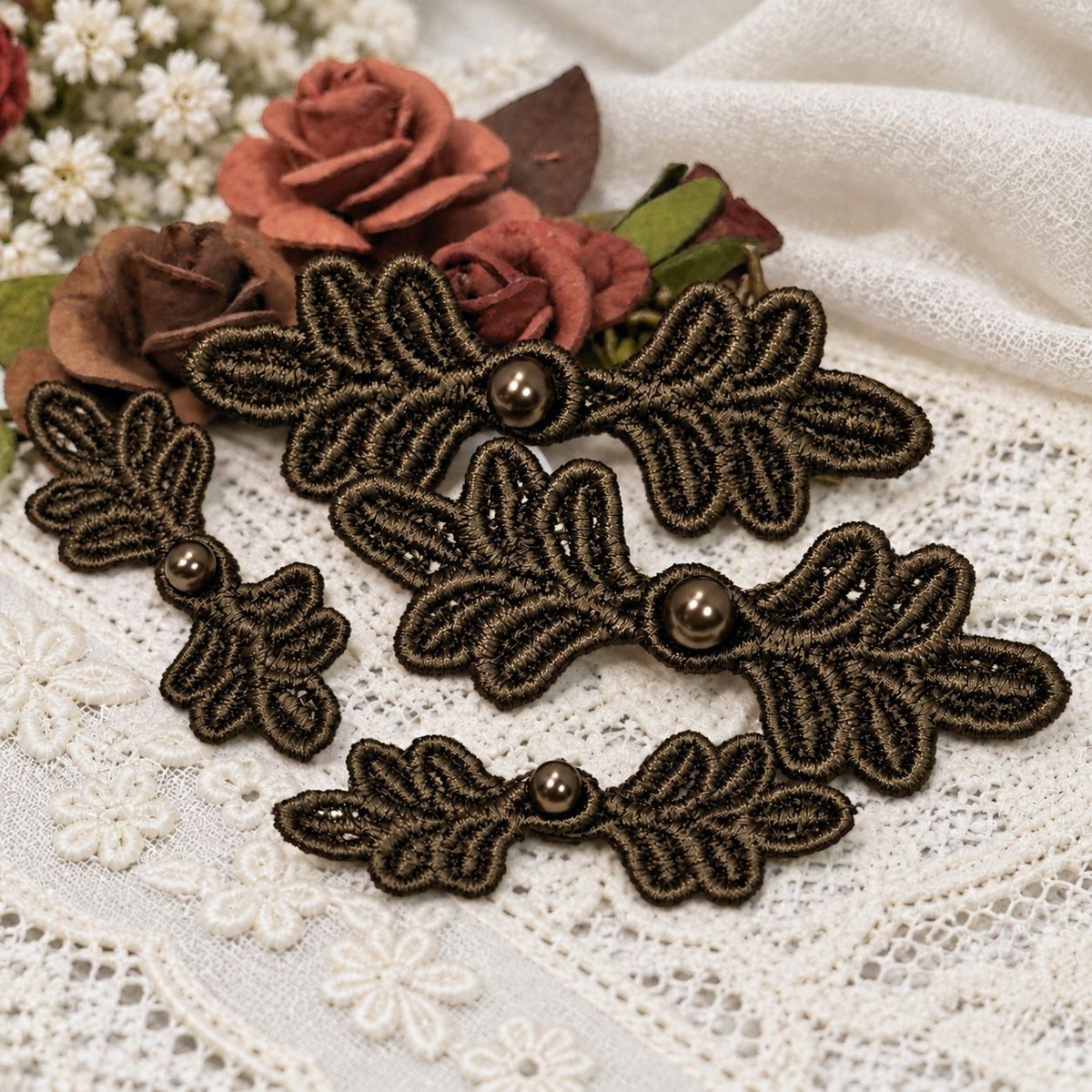 Frog Closures for Dolls