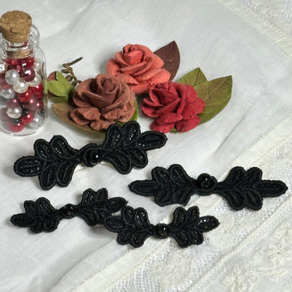 Frog Closures for Dolls