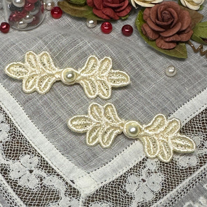 Frog Closures for Dolls