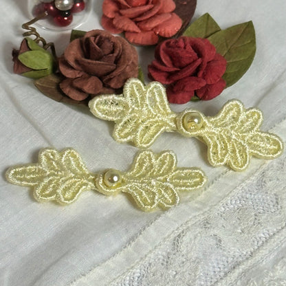 Frog Closures for Dolls