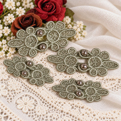 Frog Closures for Dolls